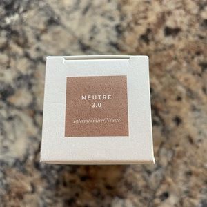 100% Pure fruit pigmented water foundation